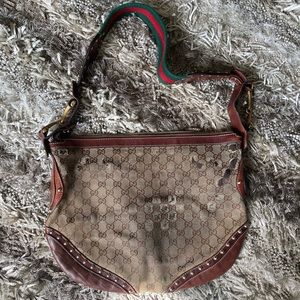 Gucci studded messenger bag